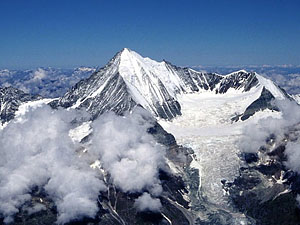 Гора Тешхорн (Täschhorn): 4 491 м