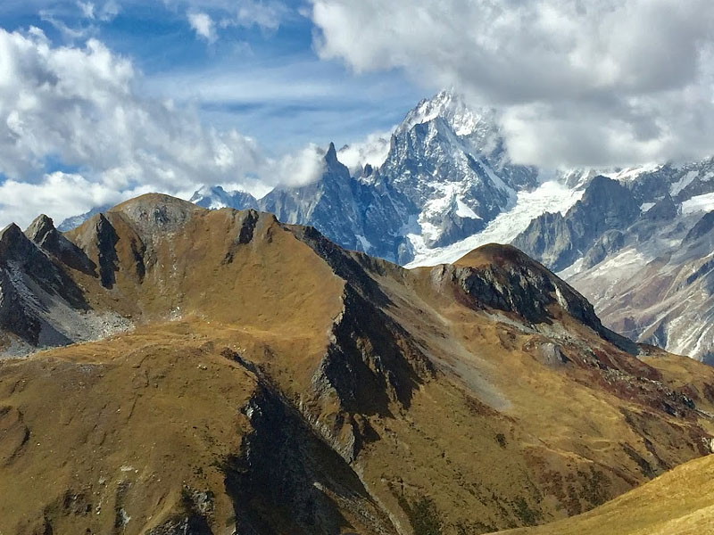 Гора Гранд-Жорас (Grandes Jorasses) - 4 208 метров
