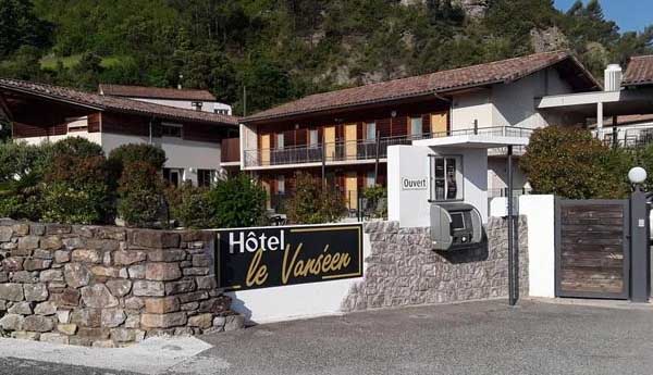 Отель Hotel Le Vanséen (Ле-Ван, Франция)