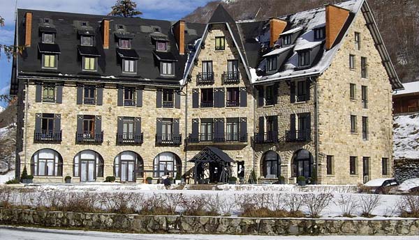Отель Hôtel Vignemale (Гаварни, Франция)