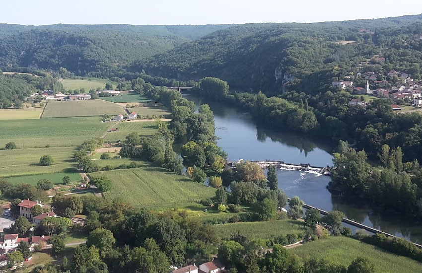 Река Ло в нижнем течении - панорама