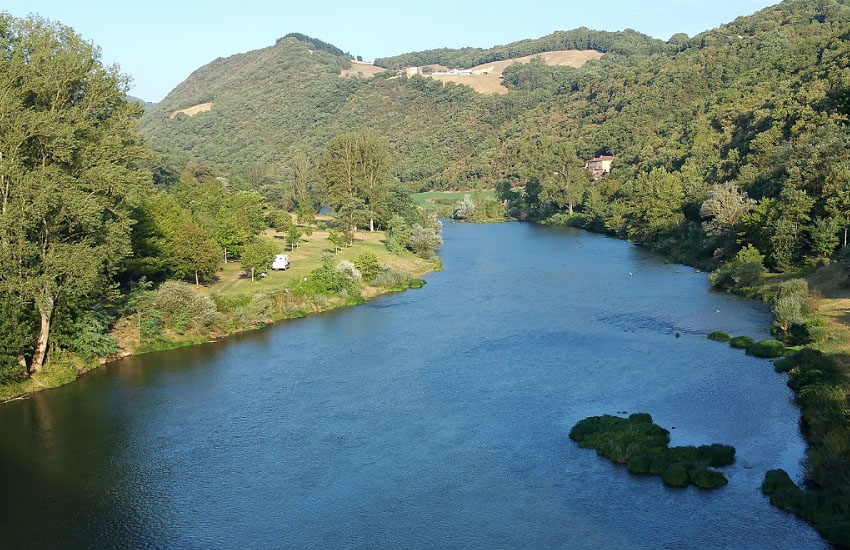 Река Тарн (Tarn) в среднем течении