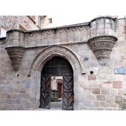 Дом главы Родеза  (Maison du Chapître  à Rodez)