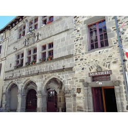 Дом эпохи Возрождения в  Мюр-де-Баррез  (Maison Renaissance de Mur-de-Barrez)