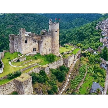 Замок Нажак (Château de Najac)