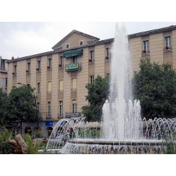 Отель Hôtel du Commerce 2*