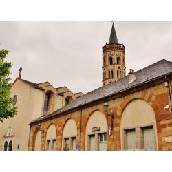 Церковь Нотр-Дам де л'Еспинас (Église Notre-Dame de l'Espinasse)