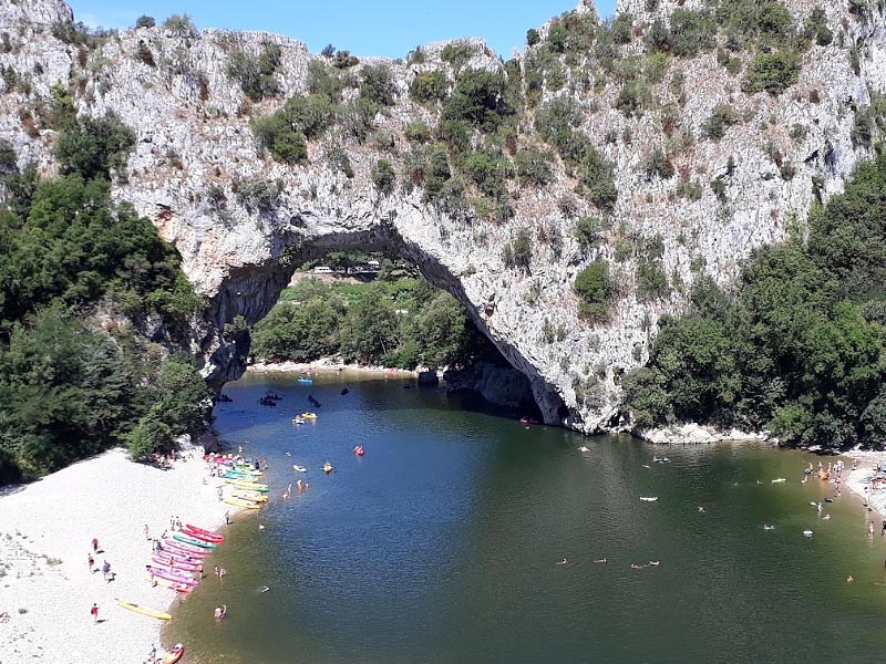 Река Ардеш (Ardeche) в нижнем течении