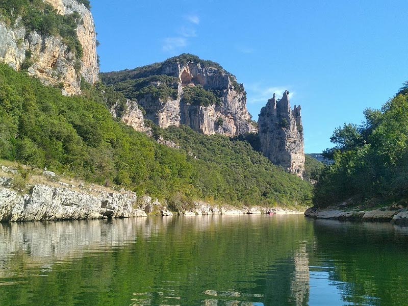 Река Ардеш (Ardeche) в нижнем течении
