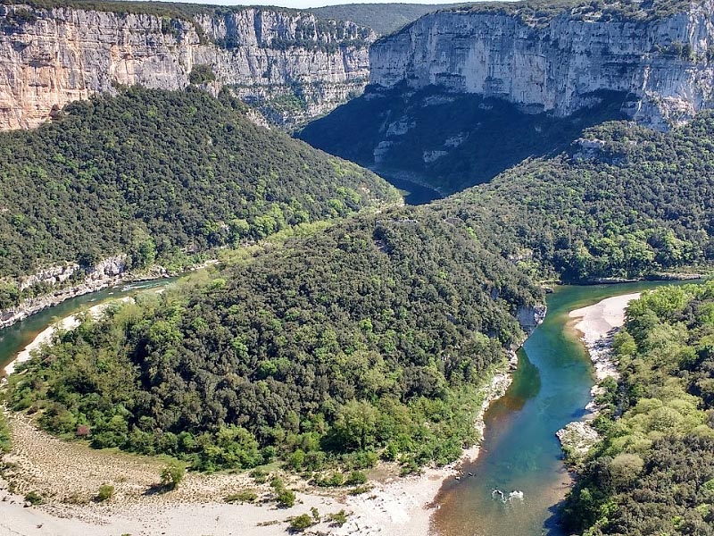 Река Ардеш (Ardeche) в нижнем течении